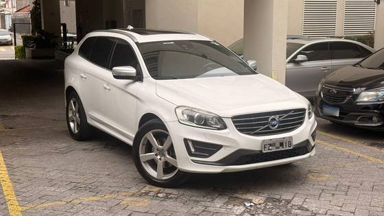 VOLVO XC60 2.0 T5 R DESIGN TURBO GASOLINA 4P AUTOMÁTICO VOLVO XC60 2.0 T5 R DESIGN TURBO GASOLINA 4P AUTOMÁTICO